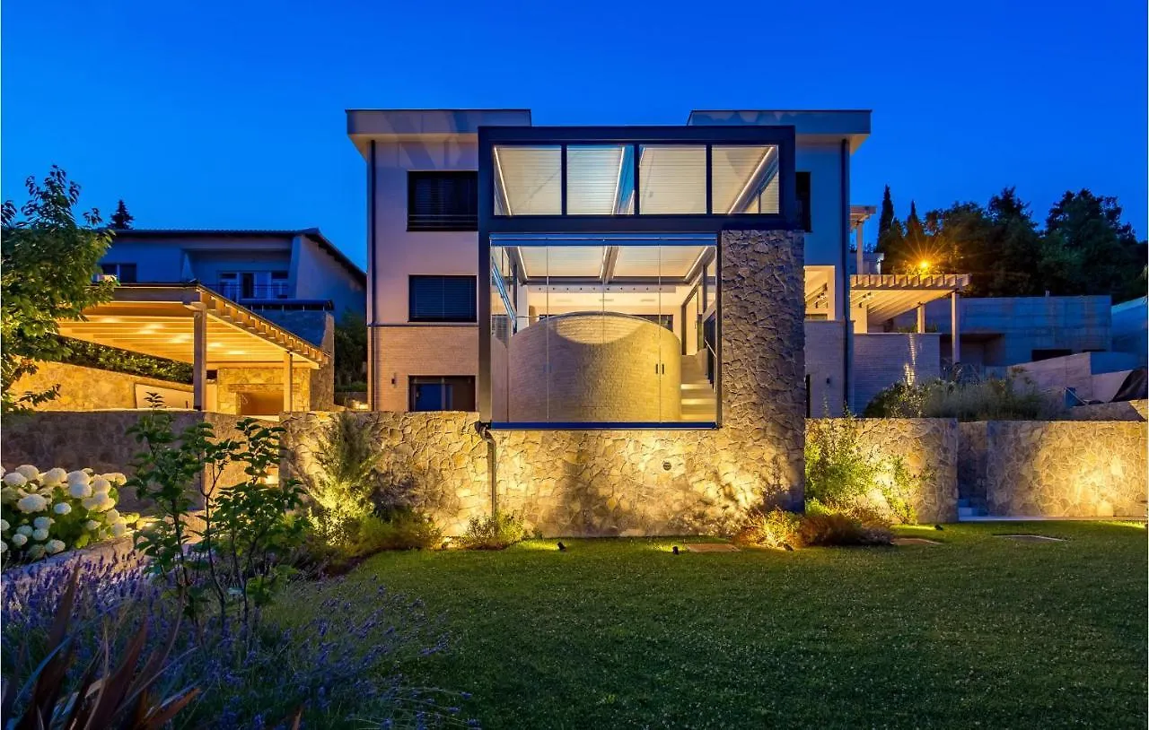 Awesome Home In Opatija With Sauna Prázdninový dům